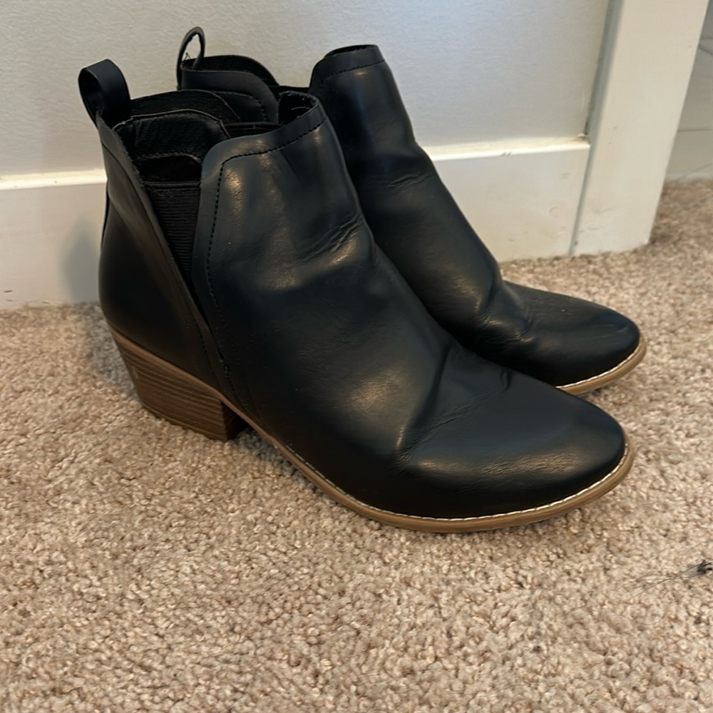 American Eagle Black Heeled Boots